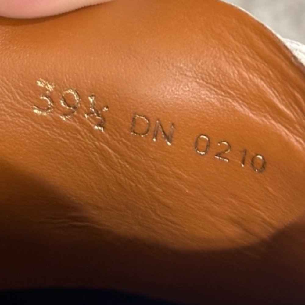 GIVENCHY City Sport Leather Trainers - Picture 4 of 7